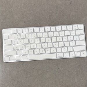 Apple White Minimalist Device